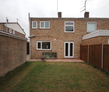 3 bedroom semi-detached house to rent - Photo 1