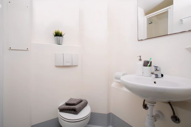 Classic En-suite - Photo 1