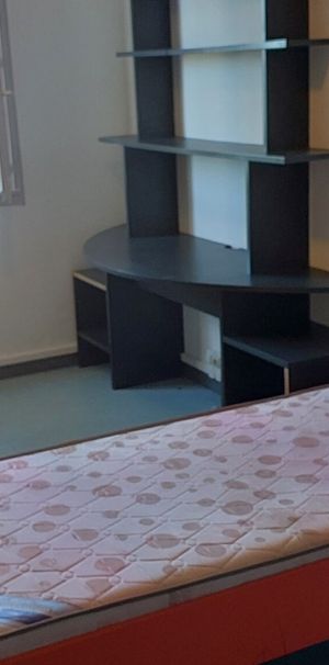 SPECIAL ETUDIANT ! A louer studio meublé de 17 m² à SAINT DENIS - Photo 1