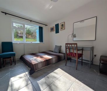 Elmhirst Drive, Totnes - Photo 4