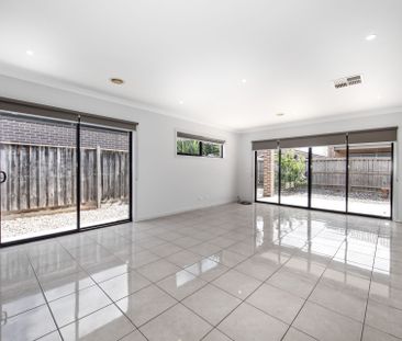 5 Milla Belle Place, Brookfield - Photo 4