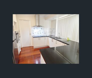 Partly Furnished 3x1 Villa - Home Open Monday 17/11 at 4.30-5pm - Photo 3