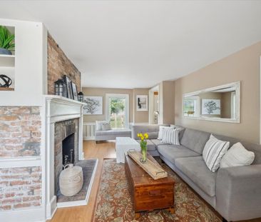 For Lease - 19277 Yonge Street, East Gwillimbury, Ontario - Photo 4