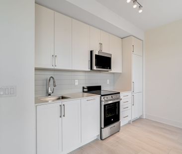 For Lease - 2450 Old Bronte Road Unit# 406, Oakville, Ontario - Photo 2