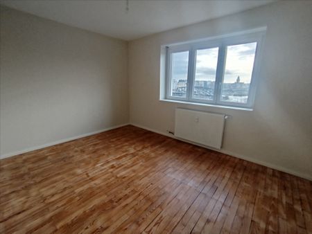 Location Appartement 4 pièces 73m² - Photo 2