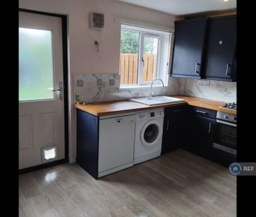 2 bedroom semi-detached house to rent - Photo 3