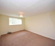 4 bed Bungalow - Detached for Rent - Photo 1