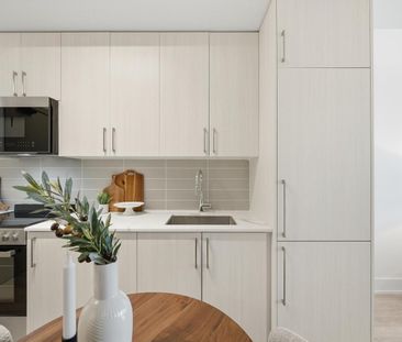 For Lease - 2075 King Road Unit# 435, King, Ontario - Photo 4