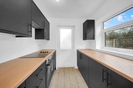 Rossendale Road - Photo 2