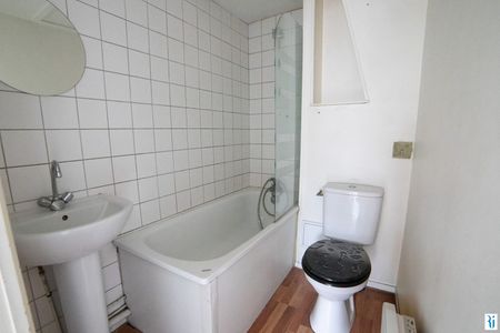 Location Appartement 2 pièces 17m² ROUEN 76000 - Photo 3