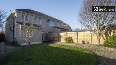 Room for rent in 2-bedroom house in Clonsilla, Dublin - Photo 5