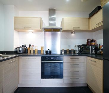 2 bedroom flat to rent - Photo 5