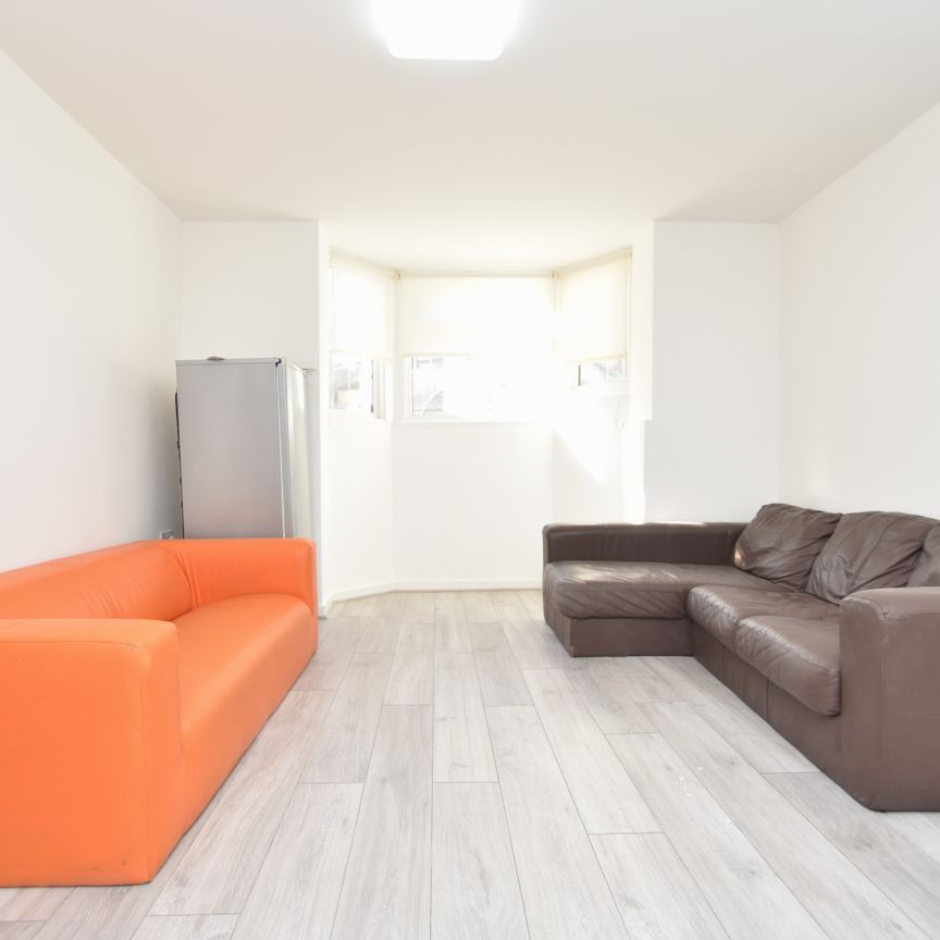 5 bedroom terraced house to rent - Photo 1