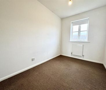 2 bedroom semi-detached house to rent - Photo 6