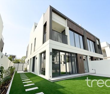 Fully Upgraded | Closed Kitchen | Green Belt - Photo 2