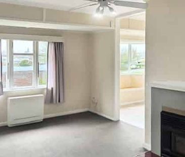 TOKOROA - 3 BEDROOMS - Photo 2