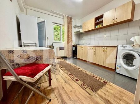 Garsoniera, decomandata, 42 mp, balcon, zona strazii Eroilor - Fotografie 4