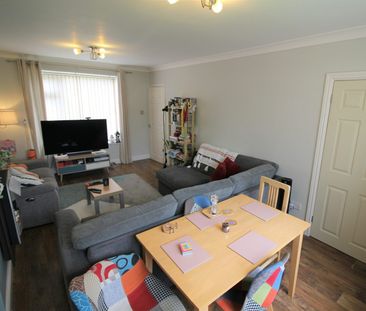 Terraced House to rent on - Photo 4