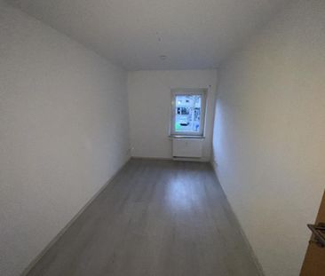 Bezugsfertige Wohnung mit modernem Wannenbad - Photo 4