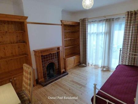 Western Avenue, W3 - Photo 2