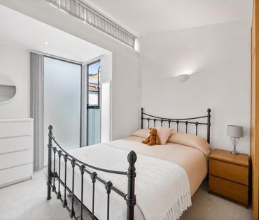 Newbury Mews, Chalk Farm - Photo 5