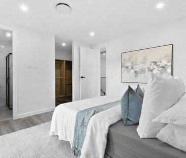 Spacious 5-Bedroom Duplex!! - Photo 3