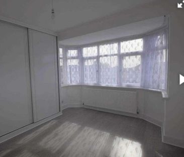 Tiverton Road, Edgware, HA8 - Photo 1