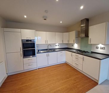 2 bedroom flat to rent - Photo 4