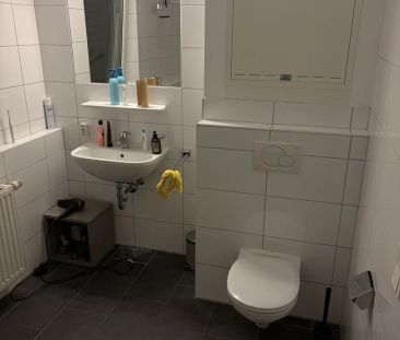 Helle, sonnige 2-Zimmer Wohnung mit sehr großer sonniger Loggia im ... - Foto 2