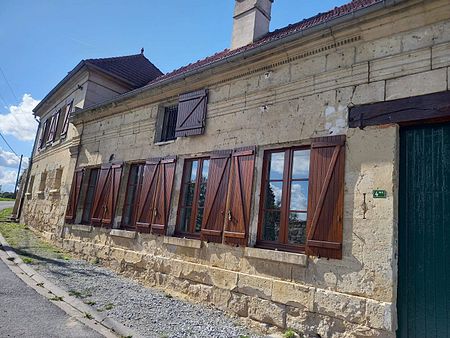 Ancien corps de ferme, CHAILLEVOIS - Photo 2