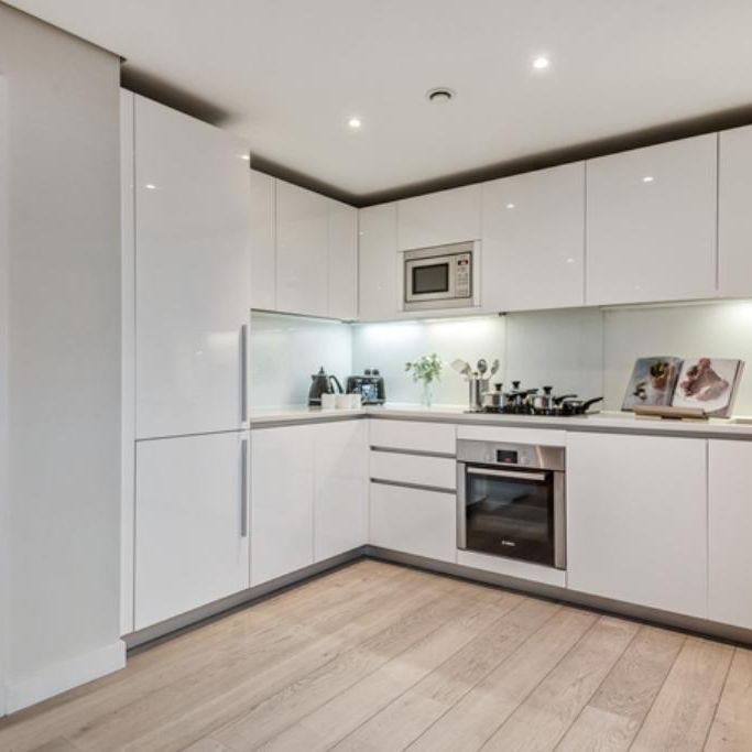 3 bedroom flat to rent - Photo 1