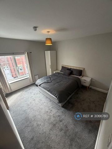 3 bedroom terraced house to rent - Photo 3