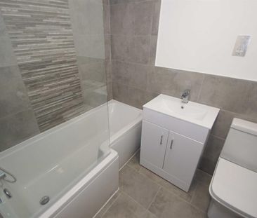 Parkwood Court, Roundhay - Photo 6