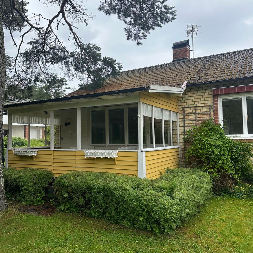 Hökhuvudsgatan, Östhammar - Photo 2