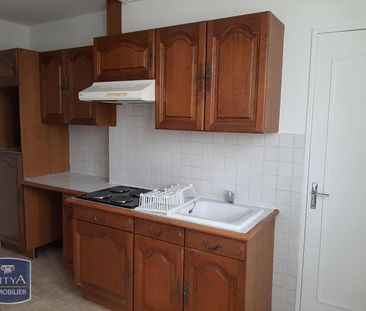 Location Appartement 4 pièces 72m² BEAUVAIS 60000 - Photo 4