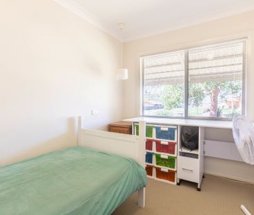 Cul-de-sac Location! - Photo 4