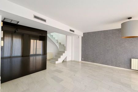 4 room luxury penthouse for rent in Valencia, Spain - Photo 5