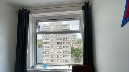 3 bedroom flat to rent - Photo 5