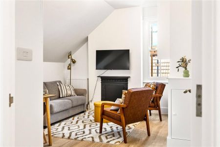 3 bedroom apartment to rent - Photo 3