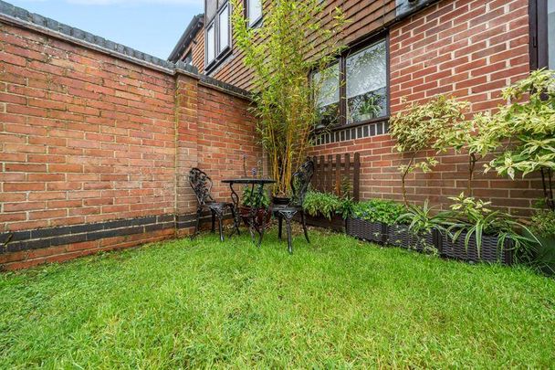 1 bedroom maisonette to rent - Photo 1
