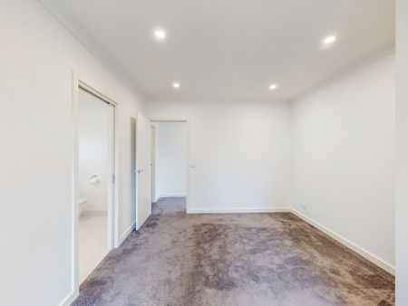 1B Cosmos Street, Glenroy - Photo 3