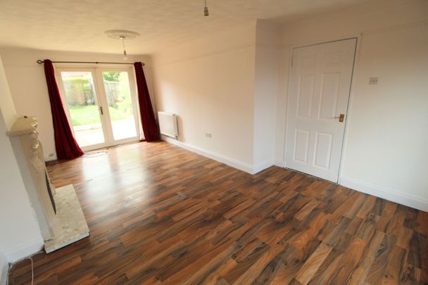 3 Bed Terraced House To Rent - Photo 1