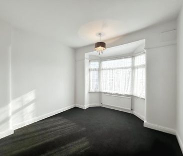 3 bedroom semi-detached house to rent - Photo 6