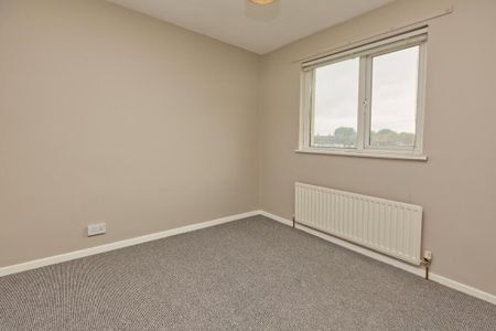 2 Lisnabreen Crescent, Bangor, BT20 4XF - Photo 3