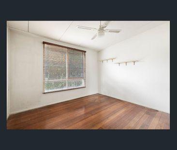 Charming Timber Home - 6 Month Lease Only - Photo 4