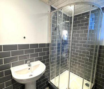 1 bedroom ground floor flat to rent - Photo 4