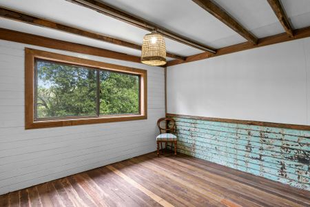 Riverbend – Three Bedroom Off Grid Home - Photo 5