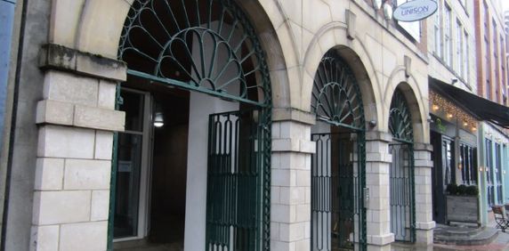 1 Bed Flat, Level Access Shower, Henllys, Wind Street. **Apply online** - Photo 2