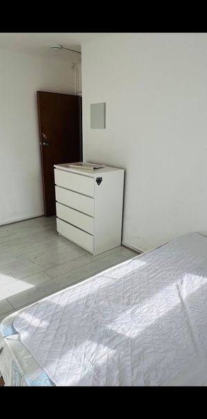 Room in a Shared Flat, Broomfield Street, E14 - Photo 1