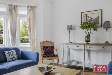 3 bedroom detached house to rent - Photo 2